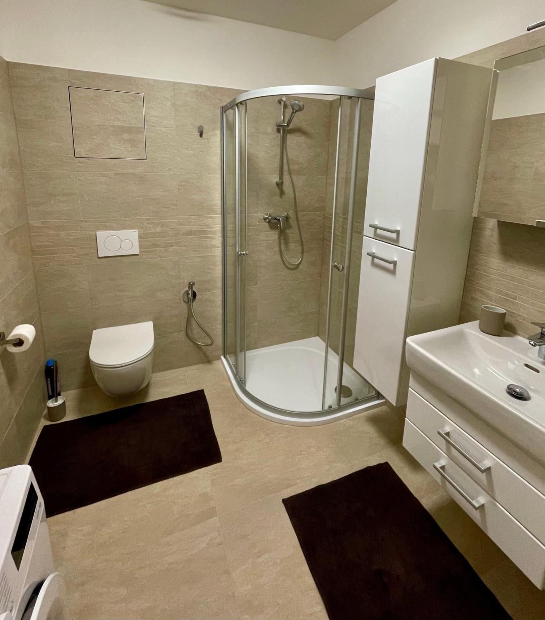 Apartman Astra Sezimovo Ústí Extérieur photo